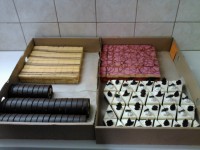 /album/cucoriedkovy-zakusok-so-slahackou/velkonocne-zakusky-2-jpg/